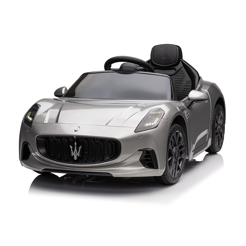 Coche de paseo Maserati con licencia