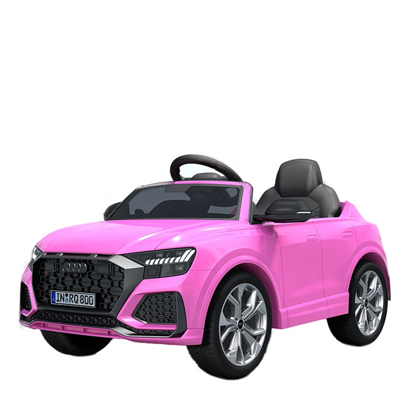 Nuevo coche con batería de control remoto Audi Rs Q8 2.4g R / c con licencia